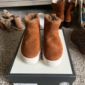 J Slide Nia, Tan Suede, WP, Size 8M